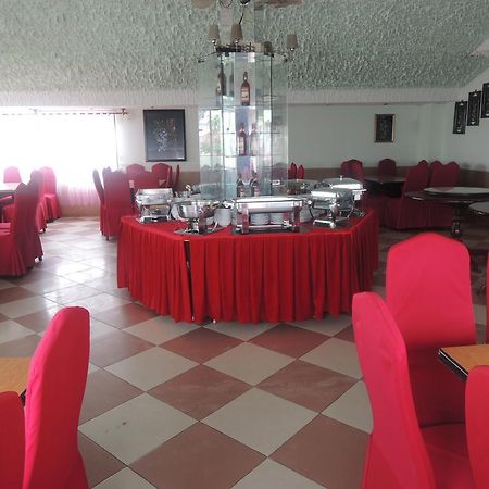 Y Lan Hotel Да Лат Екстериор снимка
