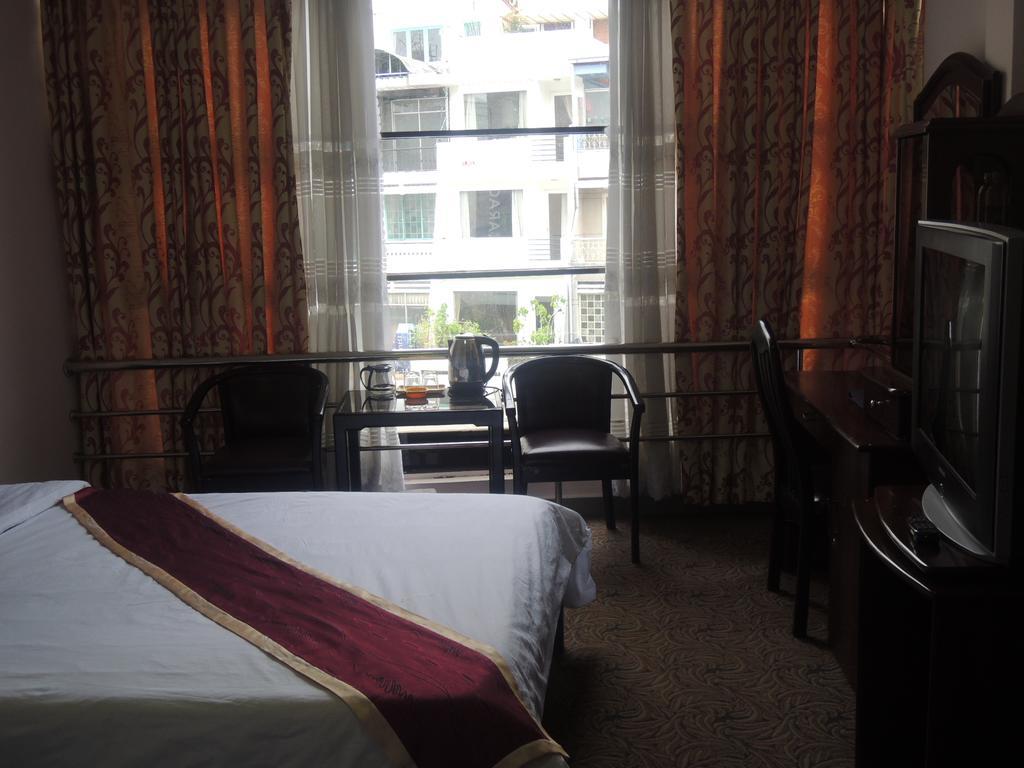 Y Lan Hotel Да Лат Екстериор снимка