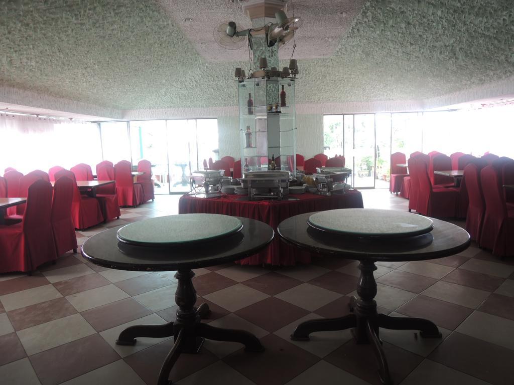 Y Lan Hotel Да Лат Екстериор снимка