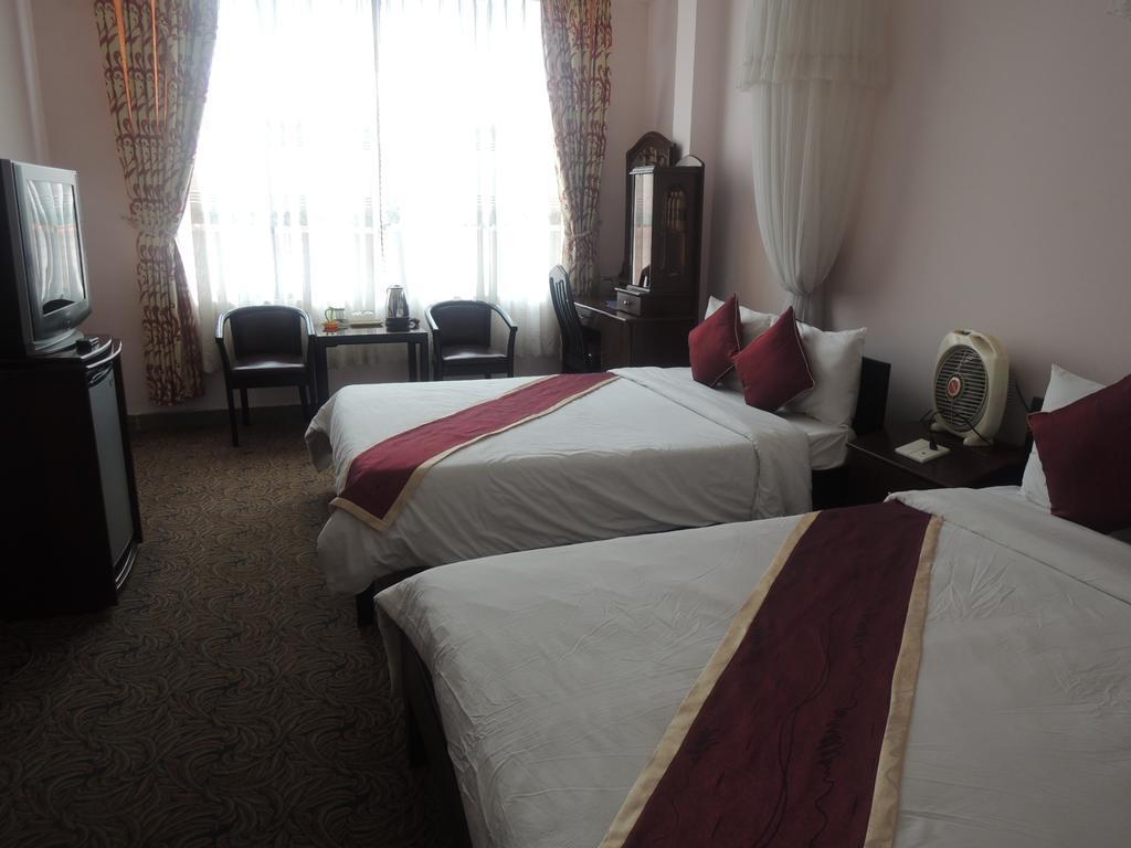Y Lan Hotel Да Лат Екстериор снимка