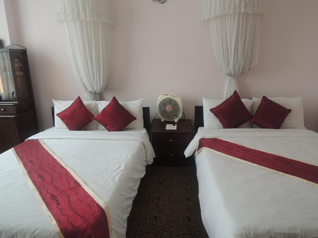 Y Lan Hotel Да Лат Екстериор снимка